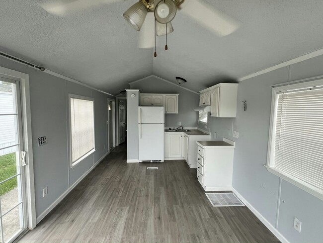 137 N Anoka Ave in Avon Park, FL - Building Photo - Building Photo