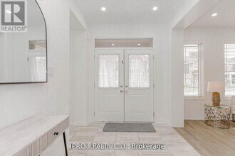 396 Boyd Ln in Milton, ON - Building Photo - Building Photo
