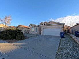 4550 Hillsboro Loop in Las Cruces, NM - Building Photo