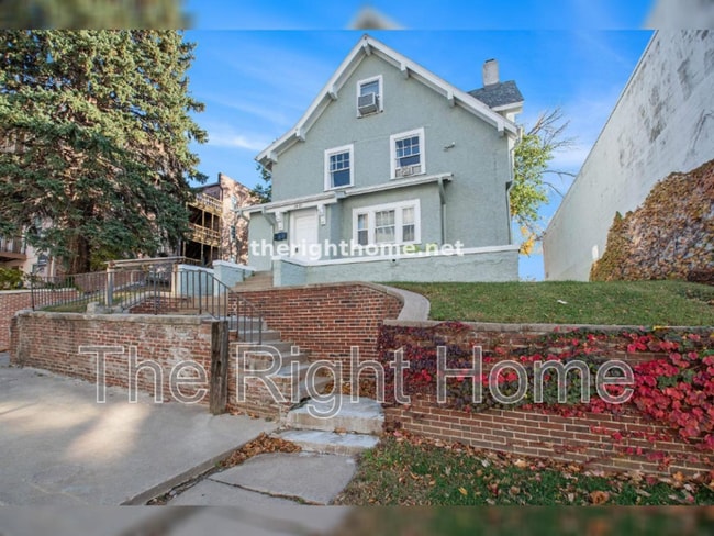3021 Harney St in Omaha, NE - Building Photo - Building Photo