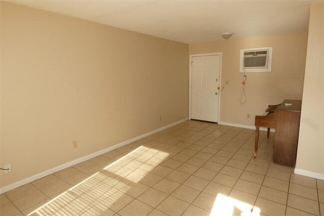 property at 910 Nelson St