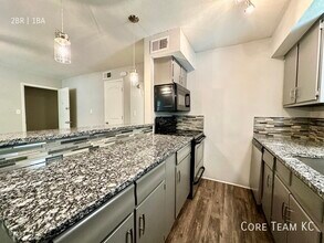 703 E 40th St in Kansas City, MO - Building Photo - Building Photo