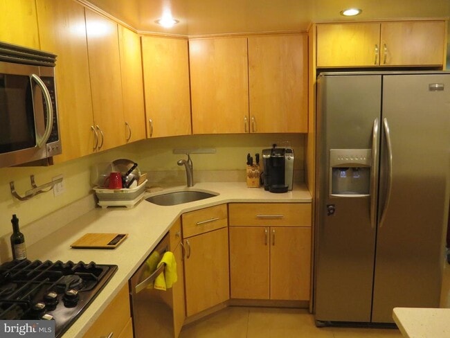 property at 1413 Northgate Square
