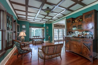 267 Main St in Lakeville, CT - Building Photo - Building Photo