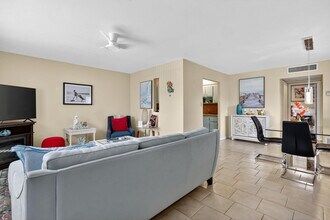610 Monaco Way in Delray Beach, FL - Building Photo - Building Photo
