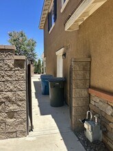 53204 Beales St in Lake Elsinore, CA - Foto de edificio - Building Photo
