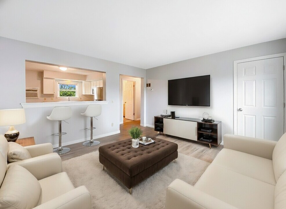 Enby Gardens in New Bedford, MA - Building Photo