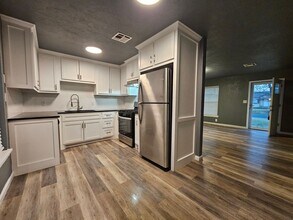 213 W Vida Way in Norman, OK - Building Photo - Building Photo