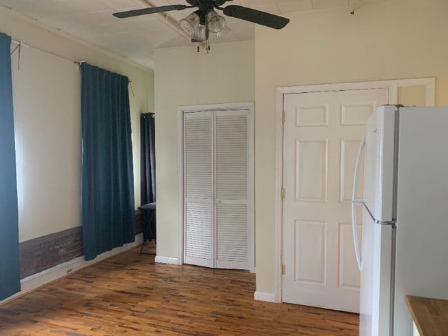 1415 Kemper St in Lynchburg, VA - Foto de edificio - Building Photo