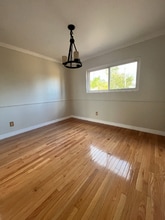 19926 Cantara St in Los Angeles, CA - Foto de edificio - Building Photo