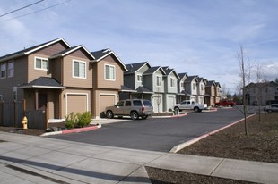 311-399 42nd St in Springfield, OR - Building Photo