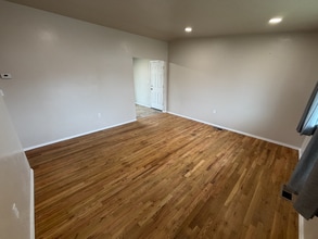 402 Chestnut St in Mountain Home, ID - Building Photo - Building Photo