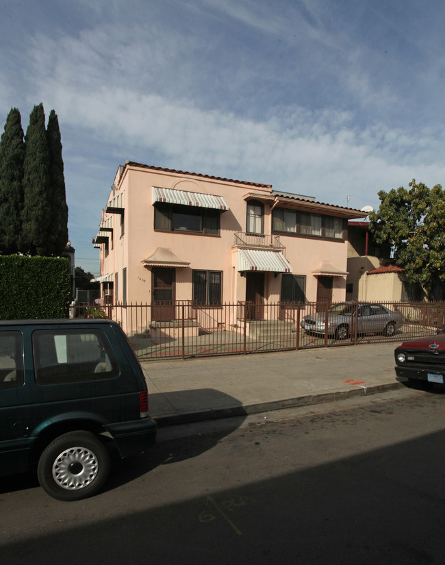 1409-1413 N Hobart Blvd in Los Angeles, CA - Building Photo - Building Photo