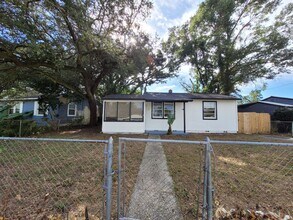 5 Elegans Ave in Pensacola, FL - Building Photo - Building Photo