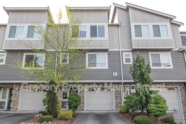 16611 48th Ave W in Edmonds, WA - Building Photo - Building Photo