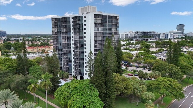 property at 20100 W Country Club Dr
