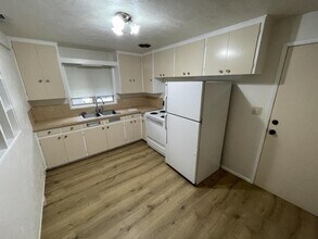 1651 NW Taylor Ave in Corvallis, OR - Building Photo - Building Photo