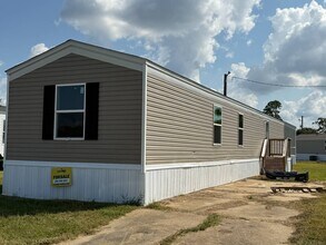 1901 Switzer Rd in Gulfport, MS - Building Photo - Building Photo