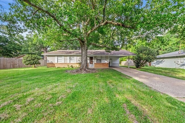 property at 101 N Ida Ln