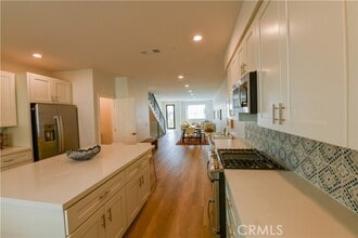 15810 Villas Ln in Gardena, CA - Building Photo - Building Photo