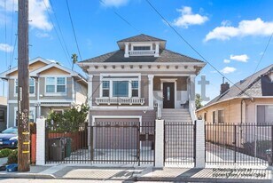 2624 Adeline St in Oakland, CA - Building Photo