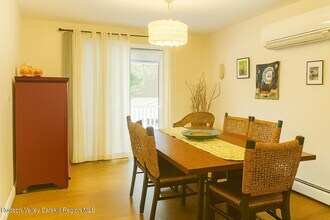 60 Grant St in Kingston, NY - Building Photo - Building Photo