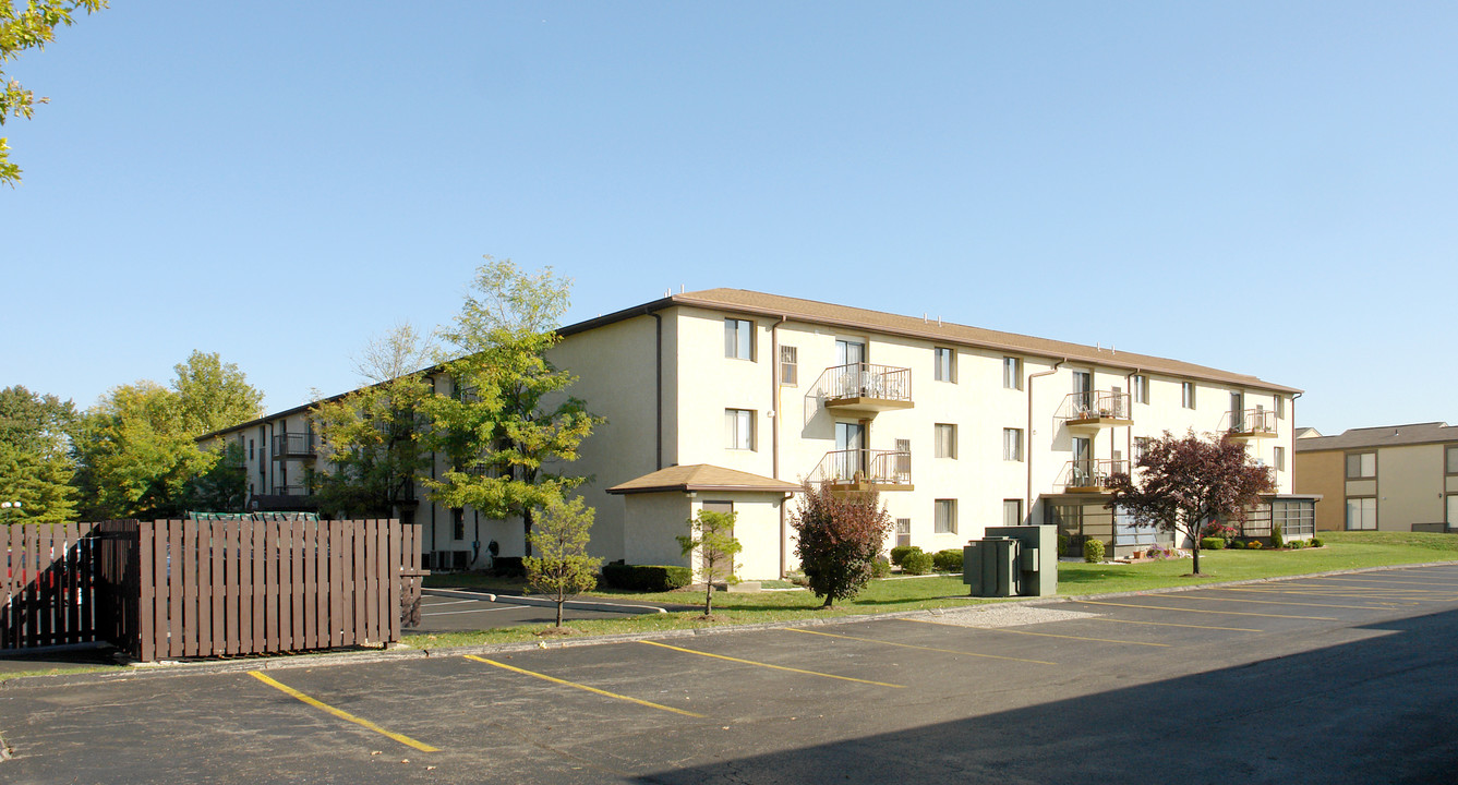 Sharon Woods Senior Village II in Columbus, OH - Foto de edificio