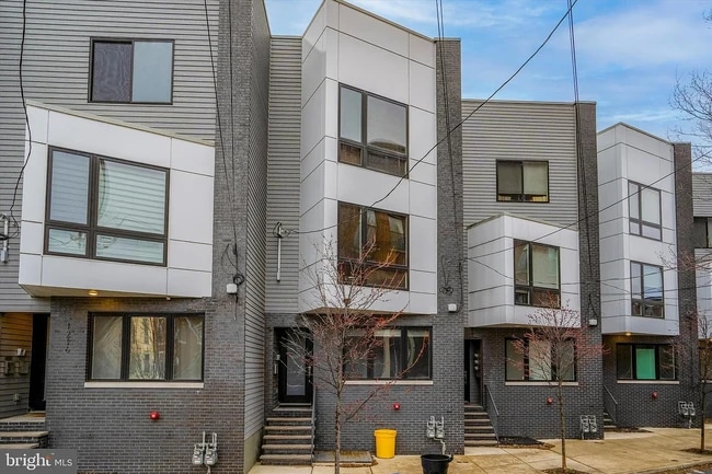 property at 1218 N Orkney St