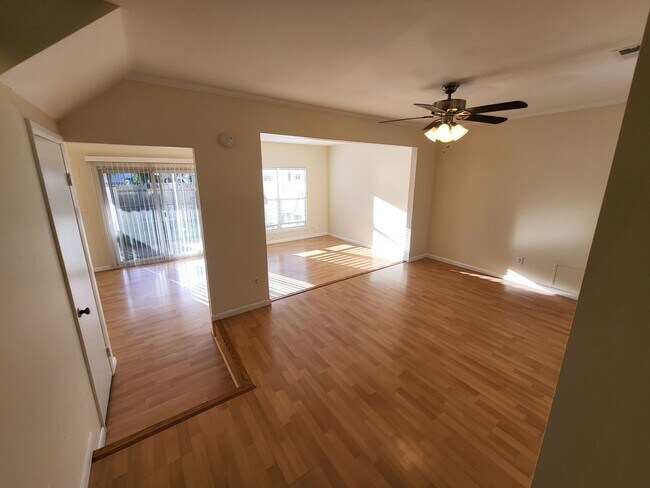 681 Governors Way in Virginia Beach, VA - Foto de edificio - Building Photo