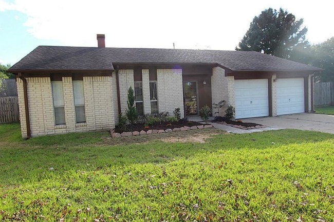 property at 4330 Maple Cross Dr