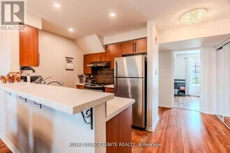 120-120 Petra Way in Whitby, ON - Building Photo - Building Photo