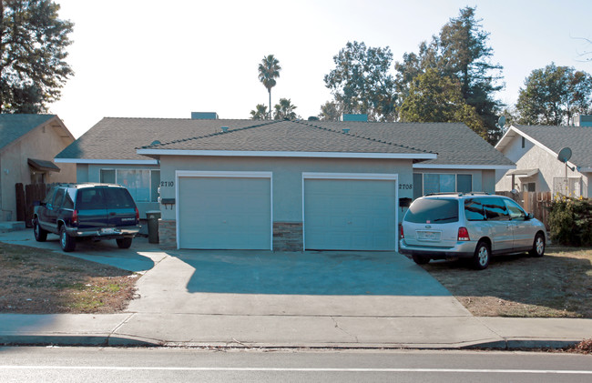 2708 Whitmore Ave in Ceres, CA - Building Photo - Building Photo