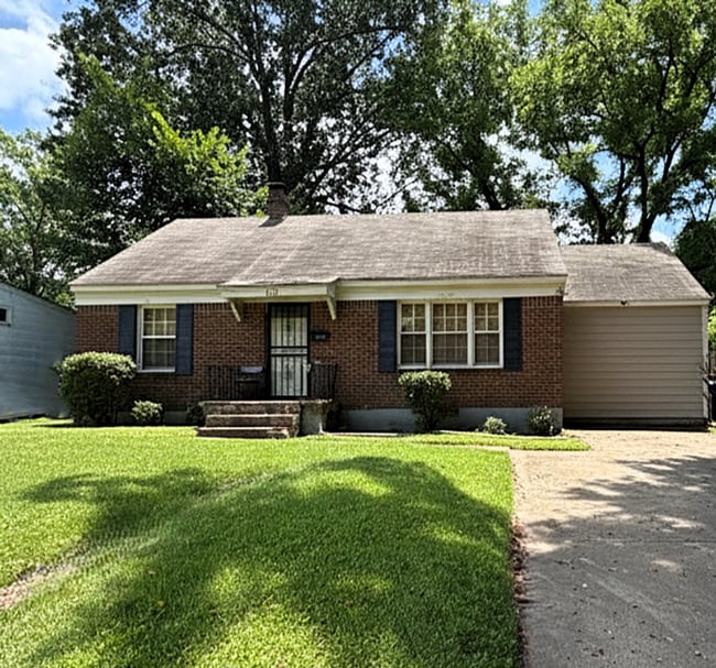 3113 Ruby Ln