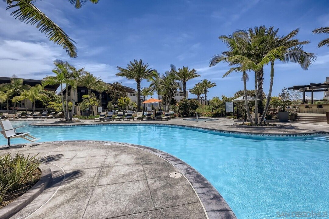 2430 Community Ln in San Diego, CA - Building Photo