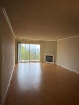 397 Imperial Way in Daly City, CA - Building Photo