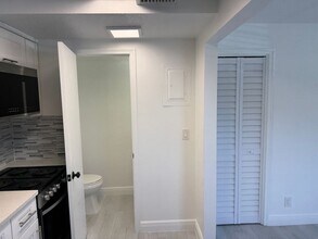 333 SW 21st St in Fort Lauderdale, FL - Building Photo - Building Photo