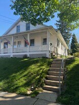 9 S Brandywine St in West Chester, PA - Building Photo