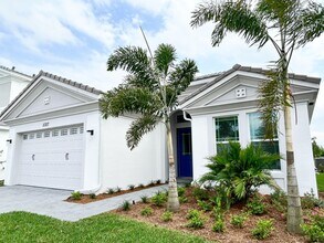 5327 Liberty Ln in Westlake, FL - Building Photo - Building Photo
