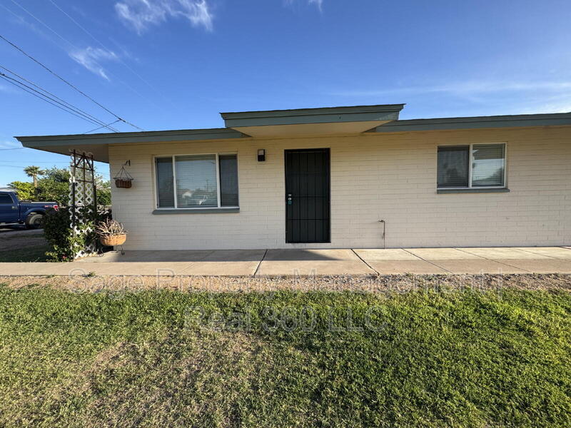 444 S Bellview in Mesa, AZ - Building Photo