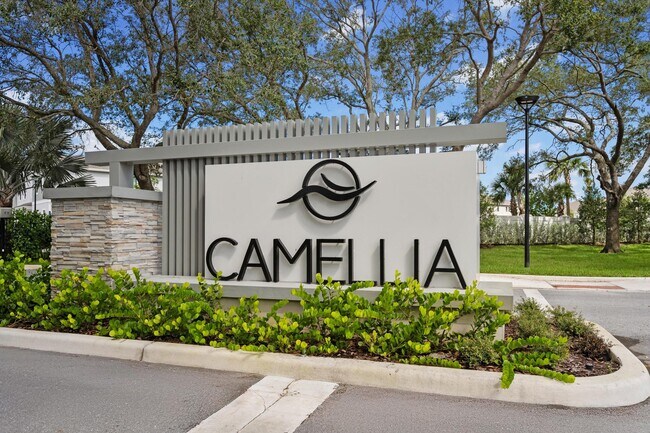 7638 SW Lucy Ln in Stuart, FL - Building Photo - Building Photo