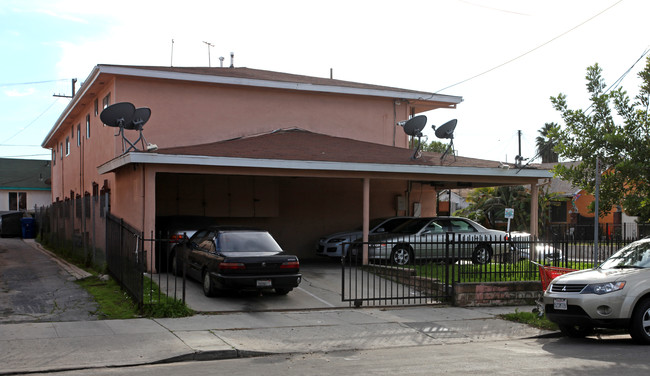 5500 Meridian St in Los Angeles, CA - Foto de edificio - Building Photo