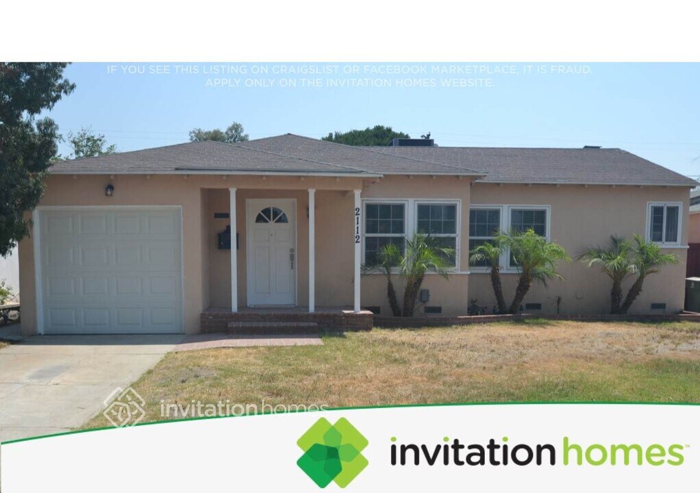 2112 N Screenland Dr in Burbank, CA - Building Photo