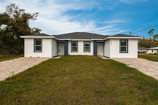 1939 Como St in Port Charlotte, FL - Building Photo - Building Photo