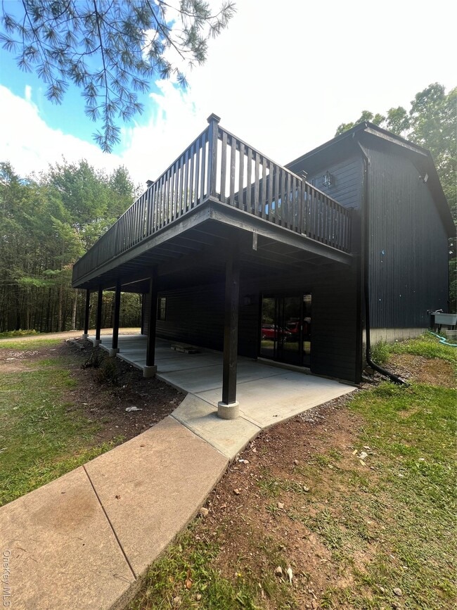 property at 60 Sunflower Dr