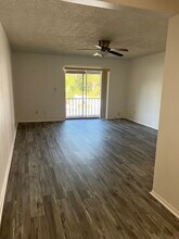 5521 Bay Blvd in Port Richey, FL - Foto de edificio - Building Photo