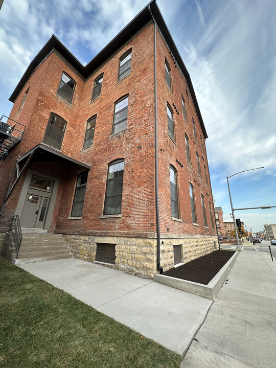 1199 Central Ave in Dubuque, IA - Building Photo