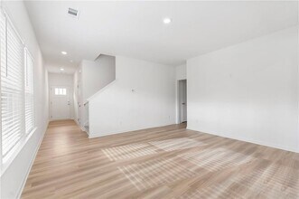 1532 Aralynn Way in Conyers, GA - Building Photo - Building Photo