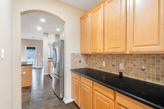 16622 Dover Mills Dr in Spring, TX - Foto de edificio - Building Photo