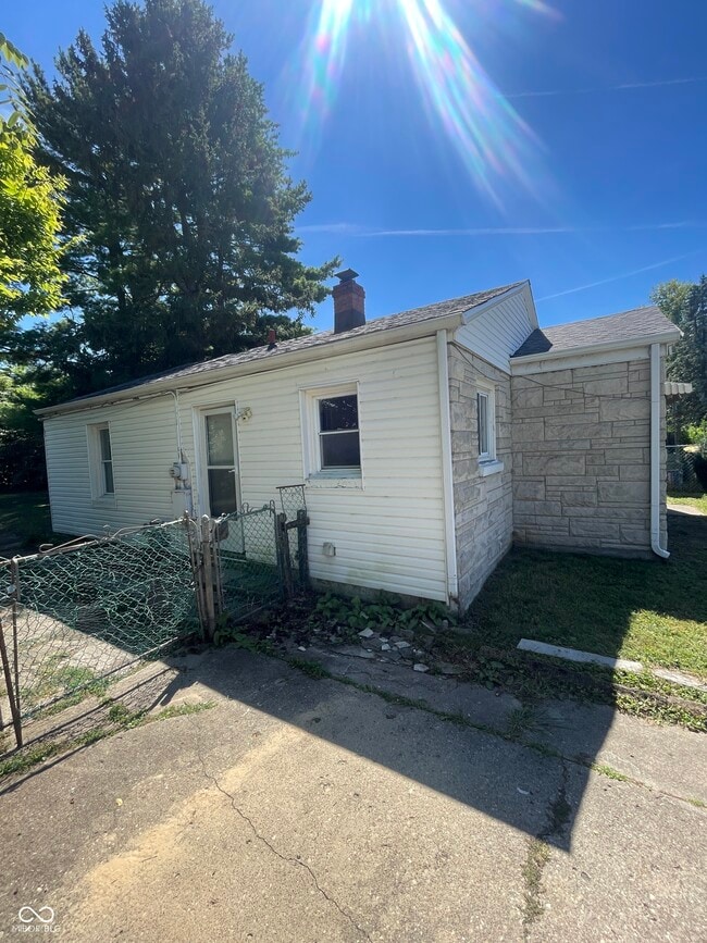 241 N 19th Ave in Beech Grove, IN - Building Photo - Building Photo