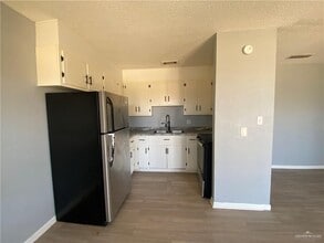 13 Audrey Dr in Weslaco, TX - Building Photo - Building Photo